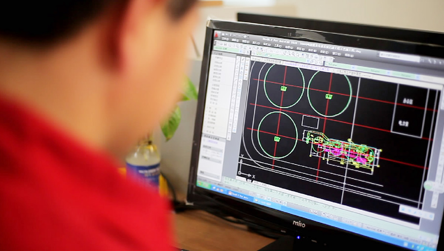 工作中的技术人员