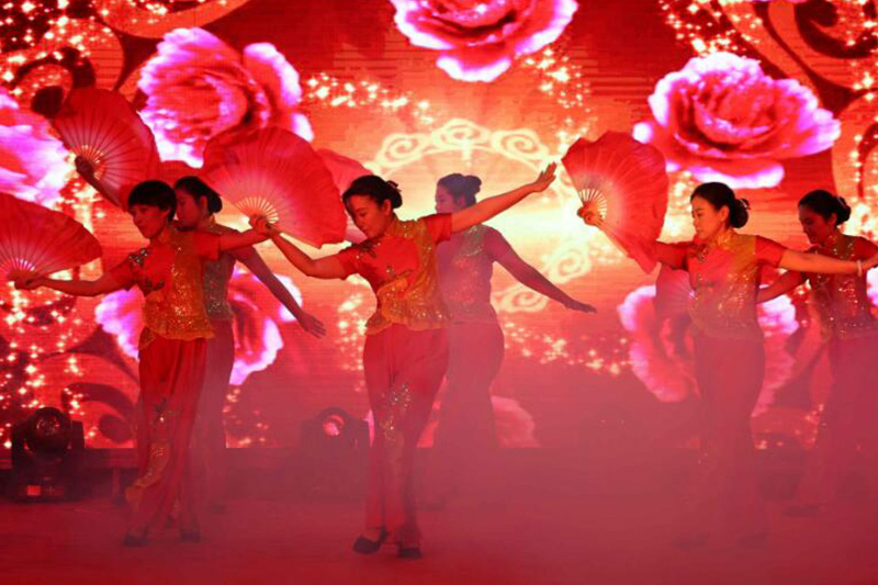 钢板仓企业团队风采